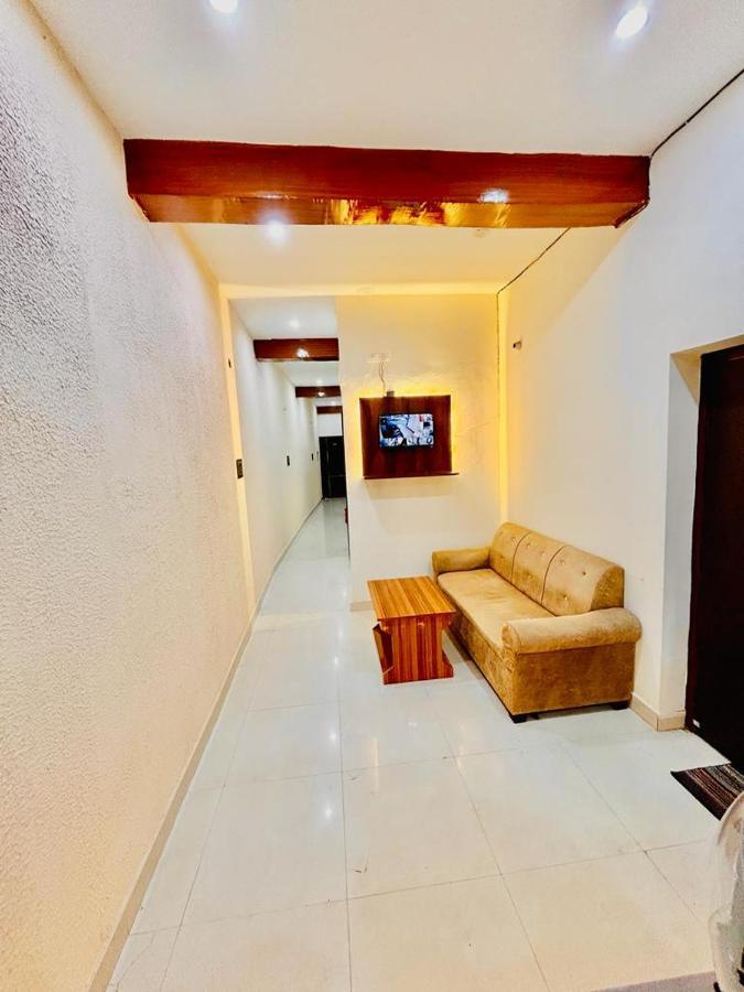 Hotel Sr Grand Gorakhpur Exteriör bild